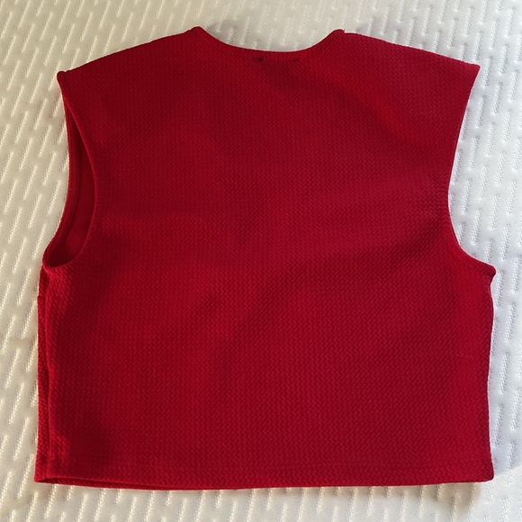 Red Vest - Picture 3 of 3